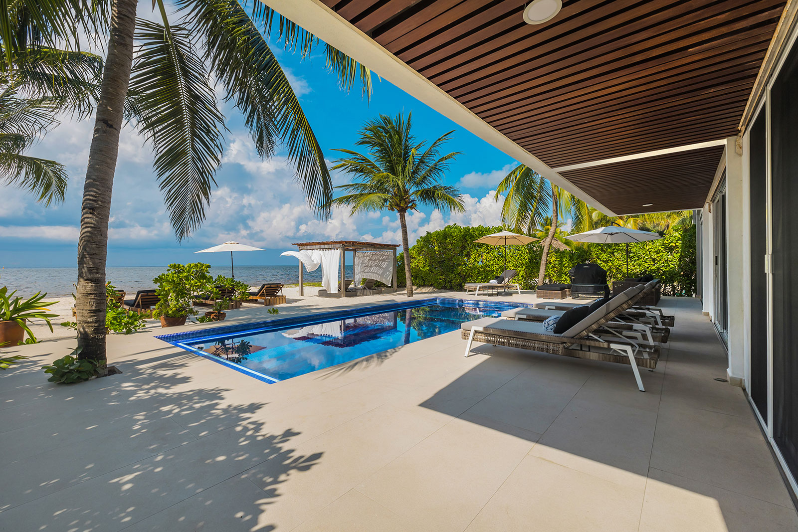 Villa Del Sol in Cozumel Pool and sun loungers
