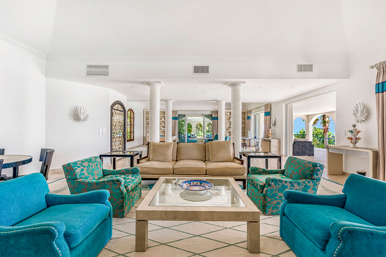 Maya_Luxe_St_Martin_Luxe_Villas_Experiences_Villa_La_Dacha_12