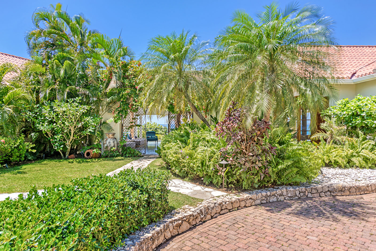 Maya_Luxe_St_Martin_Luxe_Villas_Experiences_Villa_La_Dacha_14