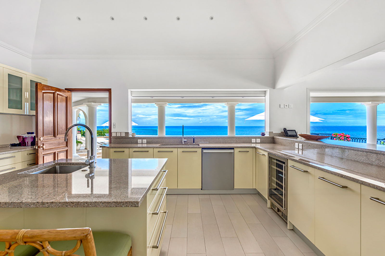 Maya_Luxe_St_Martin_Luxe_Villas_Experiences_Villa_La_Dacha_19