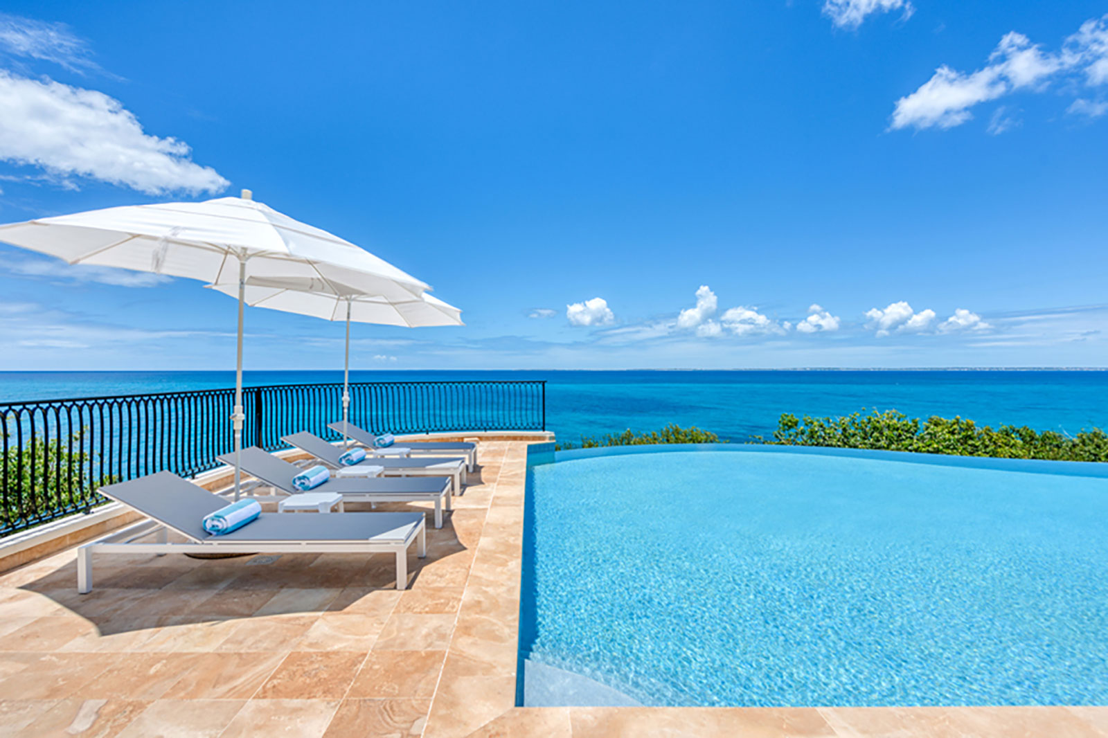 Maya_Luxe_St_Martin_Luxe_Villas_Experiences_Villa_La_Dacha_5