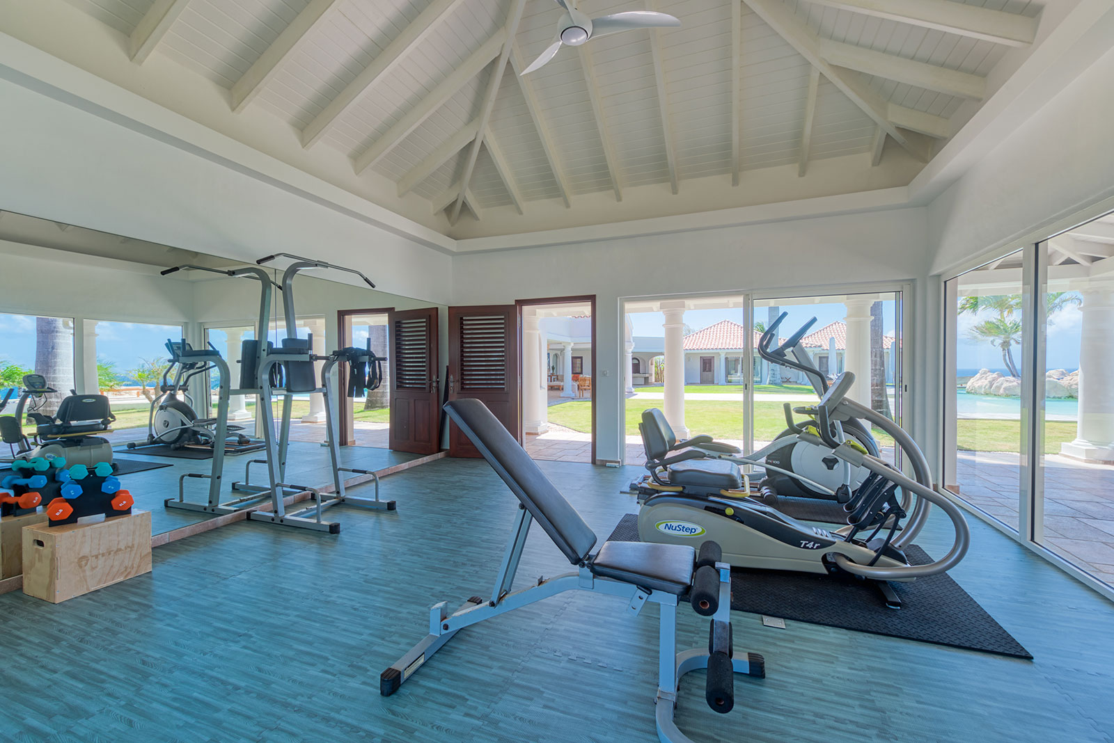 Maya_Luxe_St_Martin_Luxe_Villas_Experiences_Villa_Belle_Etoile_33