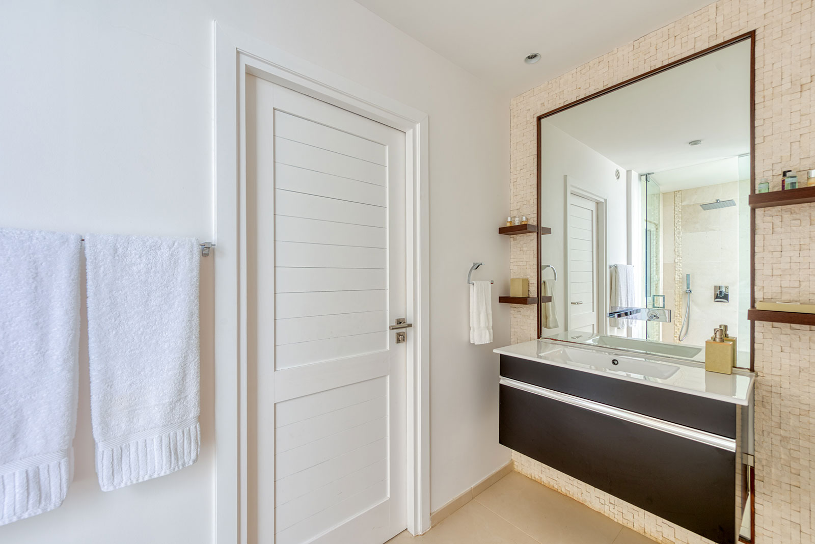 Maya_Luxe_St_Martin_Luxe_Villas_Experiences_Villa_C'est_la_Vie_28