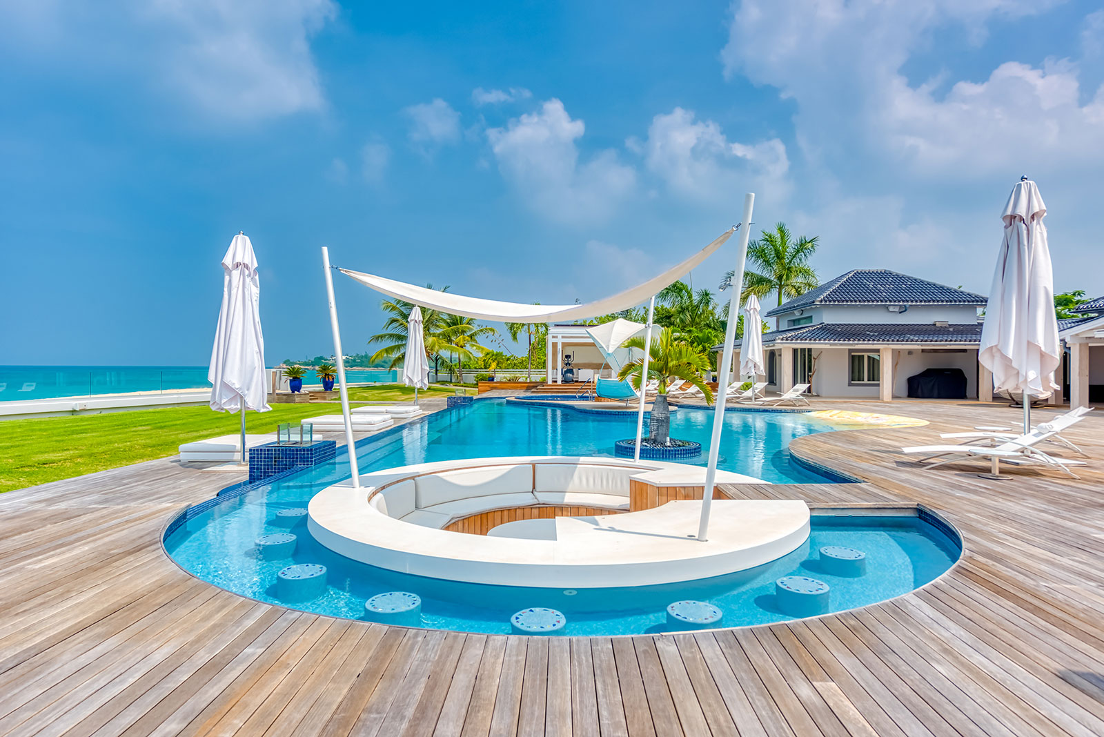 Maya_Luxe_St_Martin_Luxe_Villas_Experiences_Villa_C'est_la_Vie_4