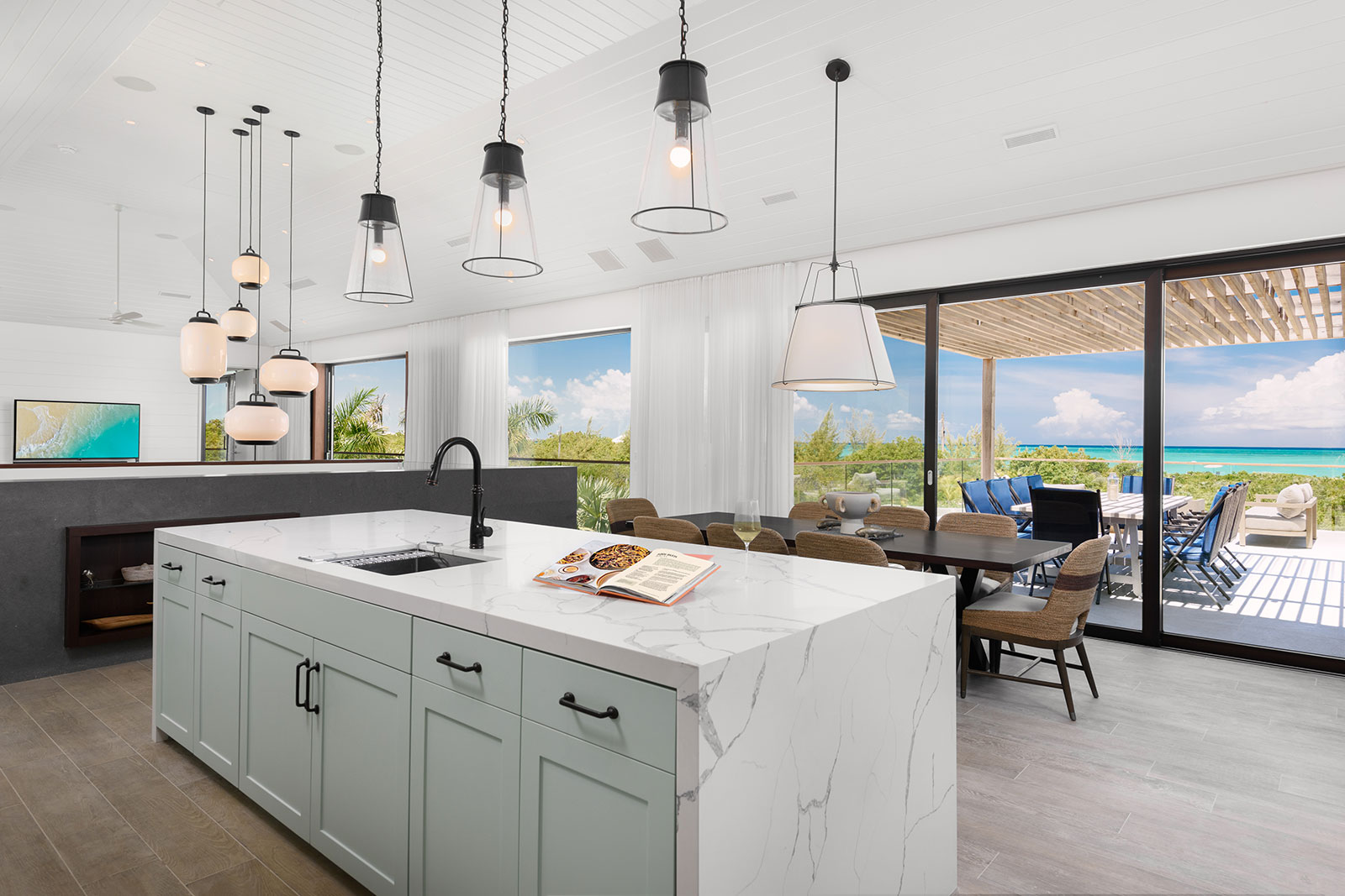Maya_Luxe_Turks_and_Caicos_Luxury_Villas_Experiences_Aqua_Verde_13