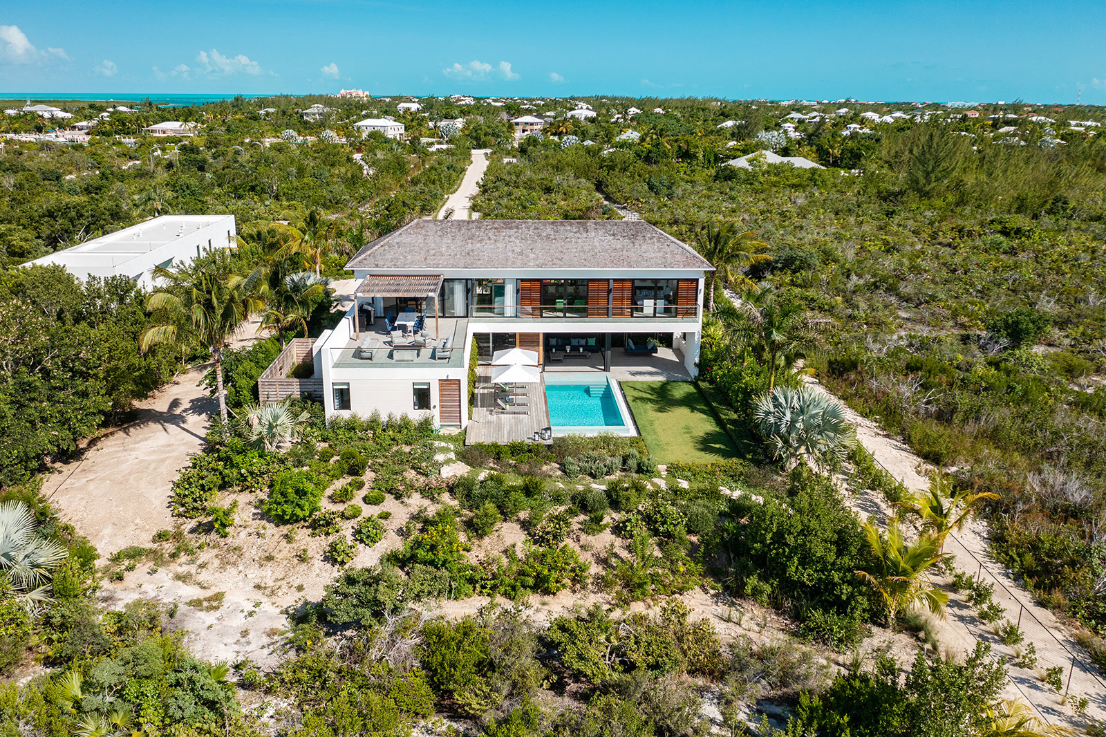 Maya_Luxe_Turks_and_Caicos_Luxury_Villas_Experiences_Aqua_Verde_2.2
