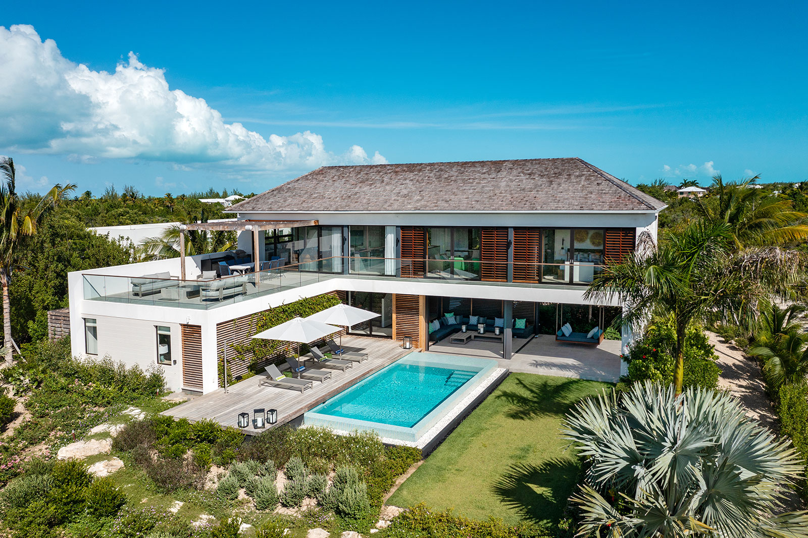 Maya_Luxe_Turks_and_Caicos_Luxury_Villas_Experiences_Aqua_Verde_2.4