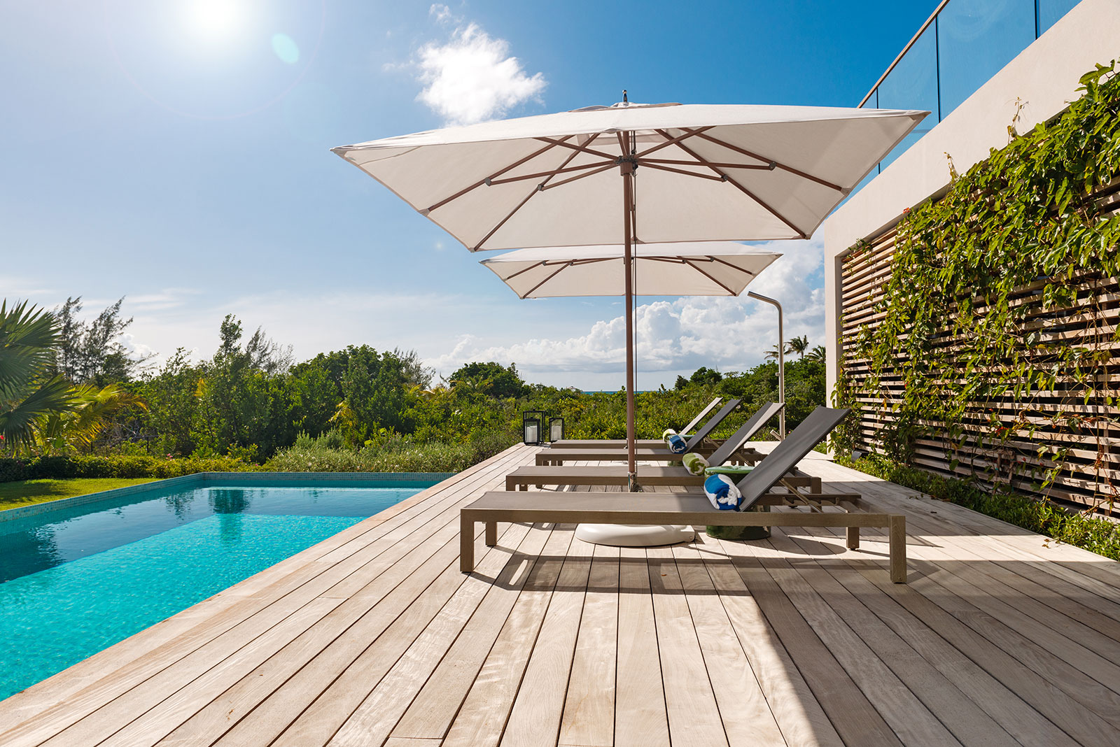 Maya_Luxe_Turks_and_Caicos_Luxury_Villas_Experiences_Aqua_Verde_2