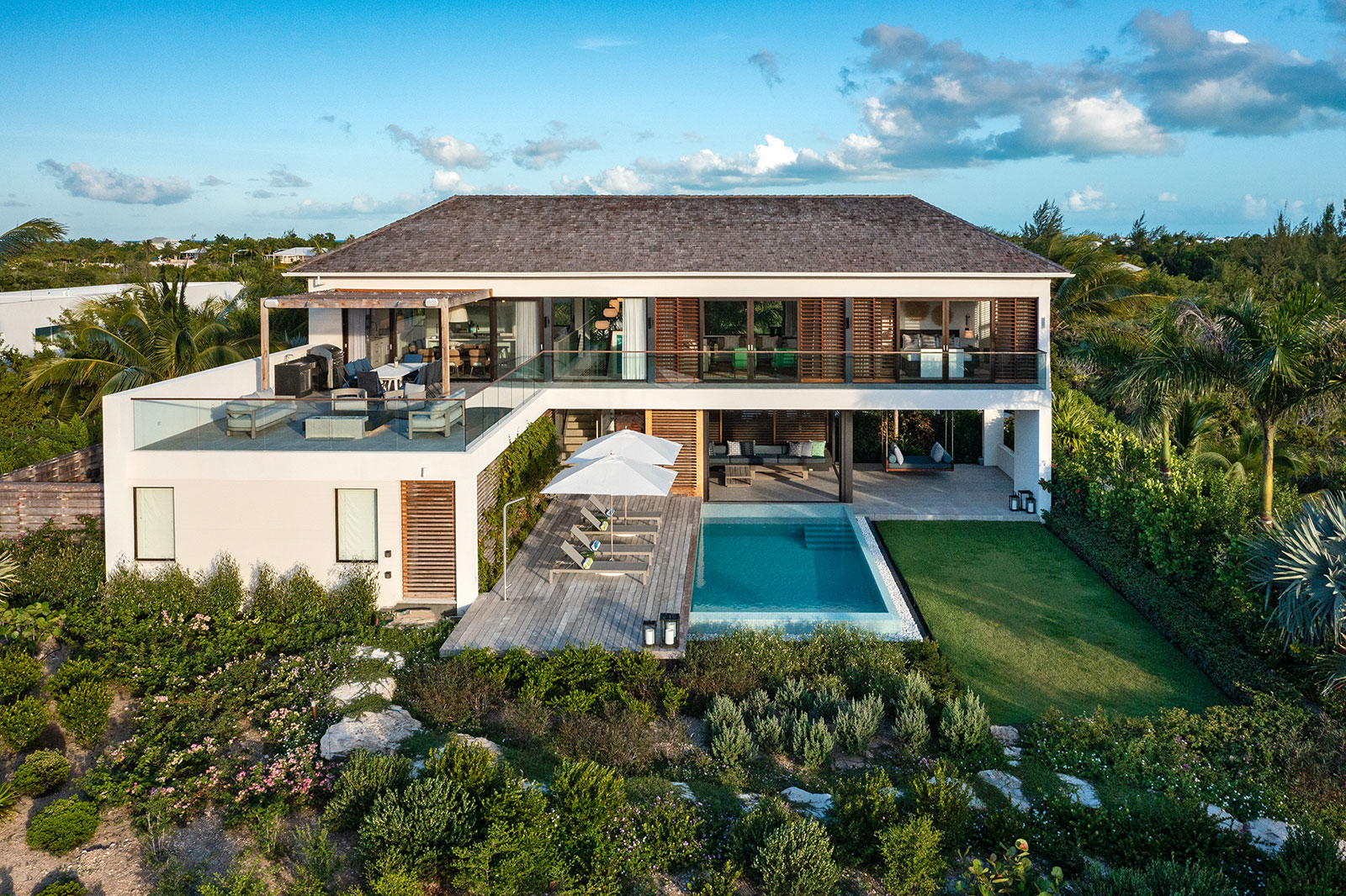 Maya_Luxe_Turks_and_Caicos_Luxury_Villas_Experiences_Aqua_Verde_30