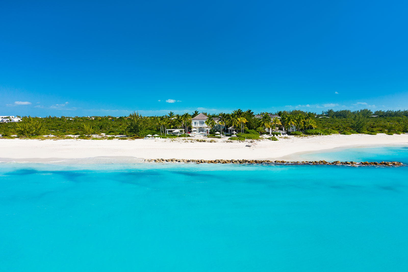 Maya_Luxe_Turks_and_Caicos_Luxury_Villas_Experiences_Coral_House_11