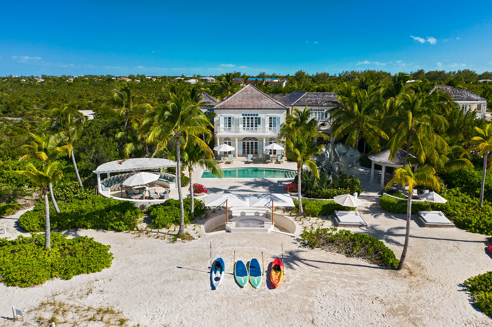 Maya_Luxe_Turks_and_Caicos_Luxury_Villas_Experiences_Coral_House_5