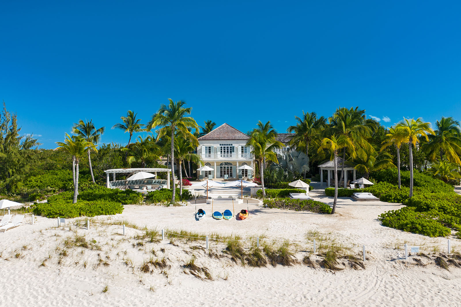 Maya_Luxe_Turks_and_Caicos_Luxury_Villas_Experiences_Coral_House_6