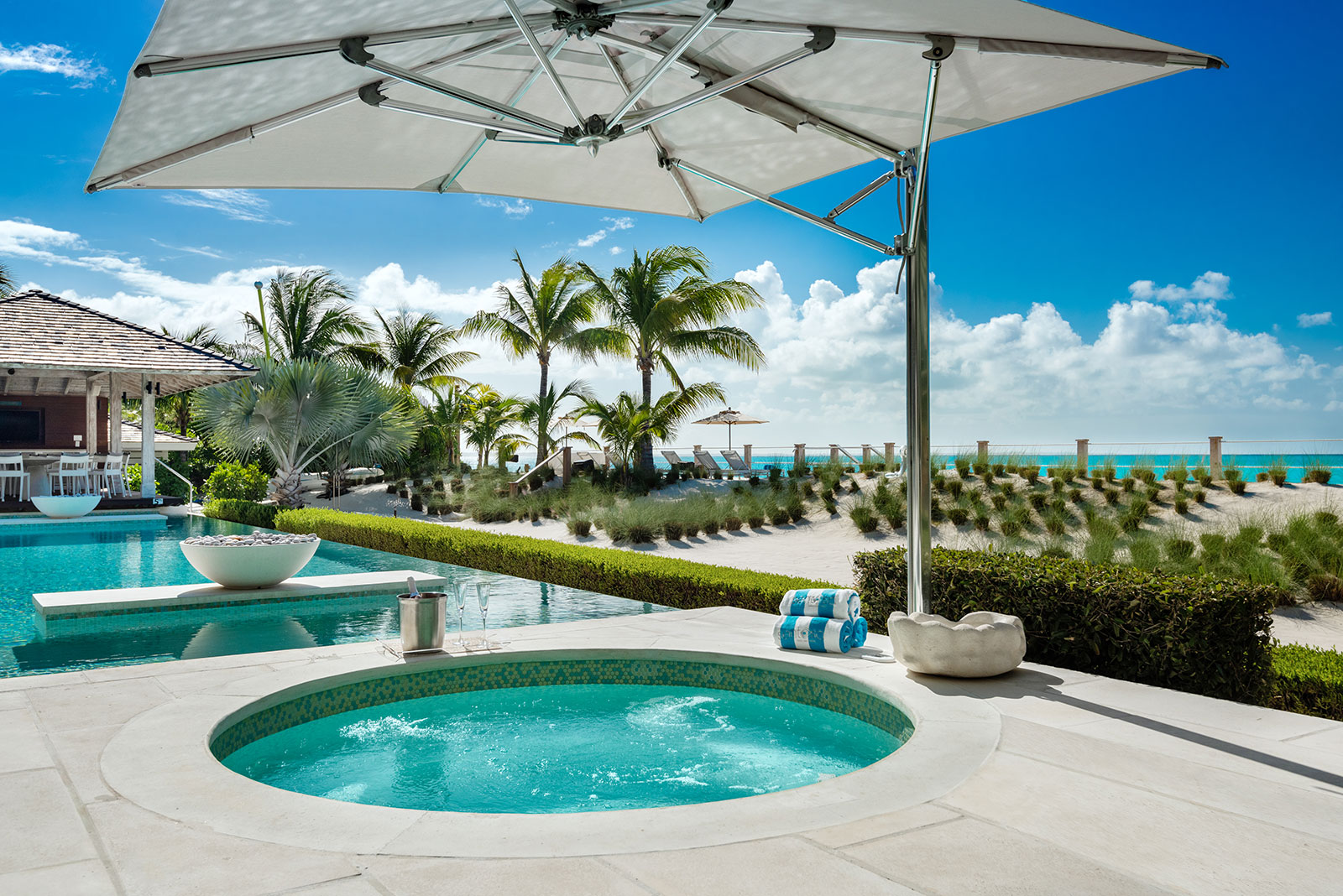 Maya_Luxe_Turks_and_Caicos_Luxury_Villas_Experiences_Sentosa_2.1
