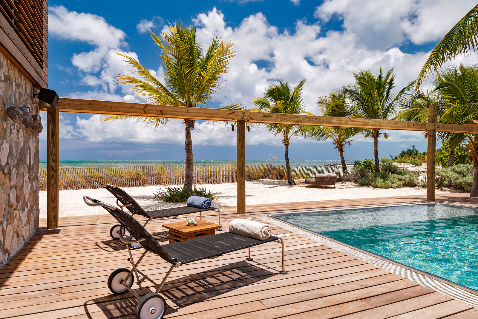 Maya_Luxe_Turks_and_Caicos_Luxury_Villas_Experiences_Silver_Sands_10.1