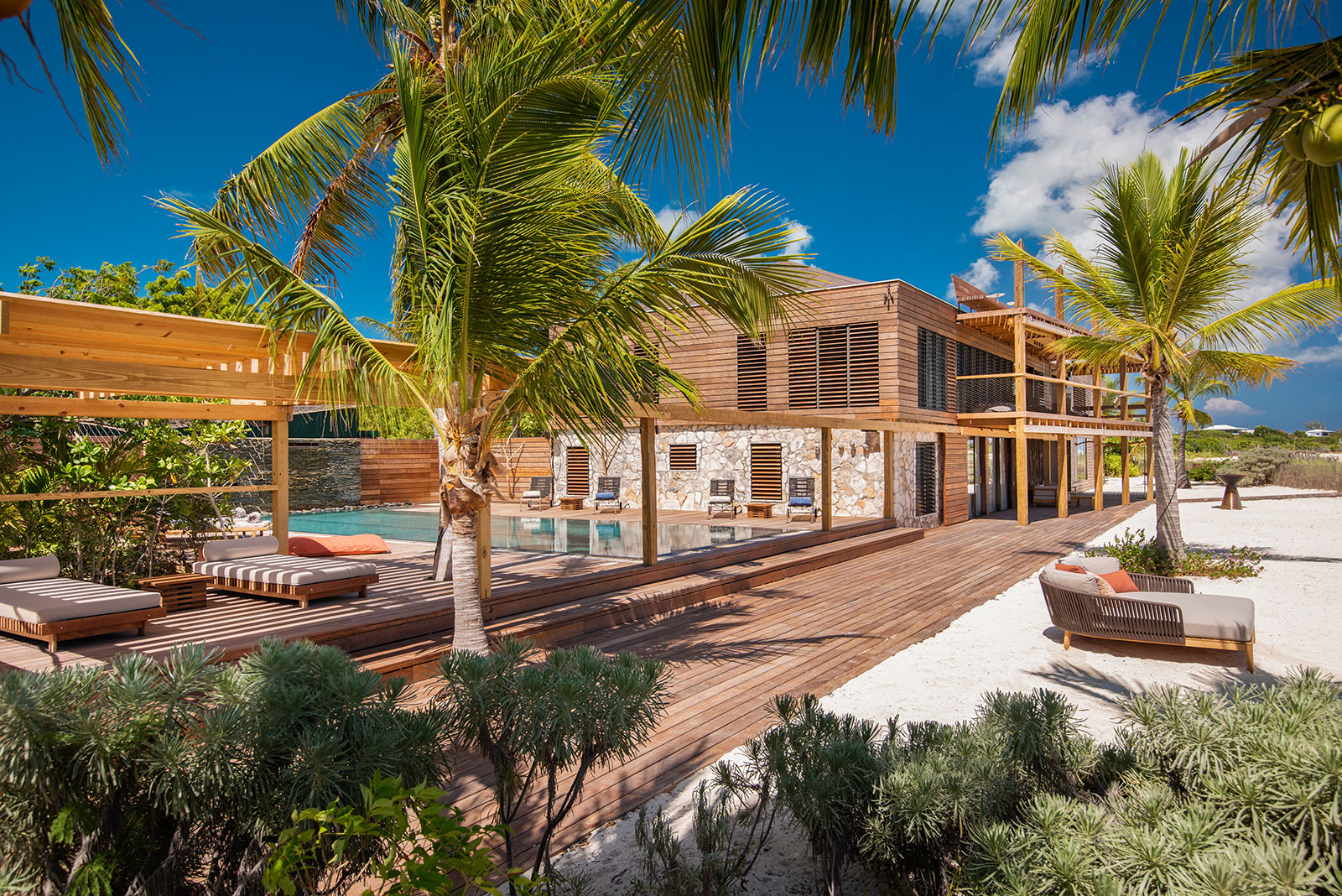 Maya_Luxe_Turks_and_Caicos_Luxury_Villas_Experiences_Silver_Sands_10