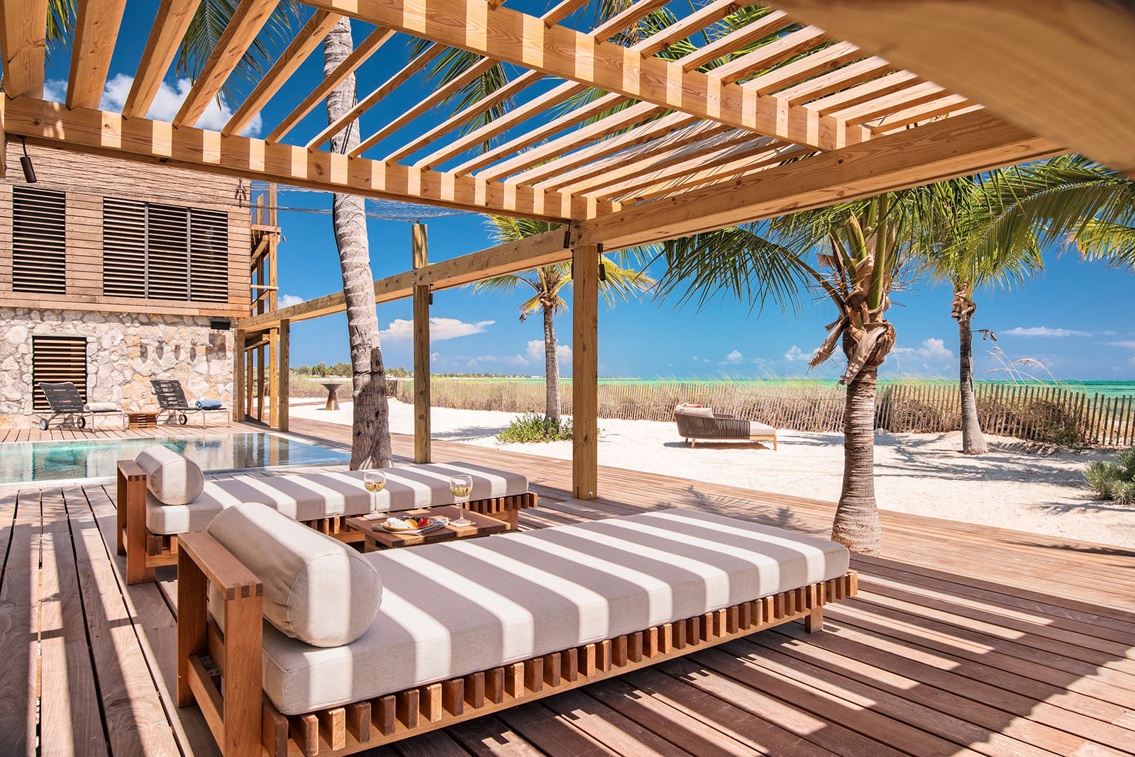 Maya_Luxe_Turks_and_Caicos_Luxury_Villas_Experiences_Silver_Sands_11