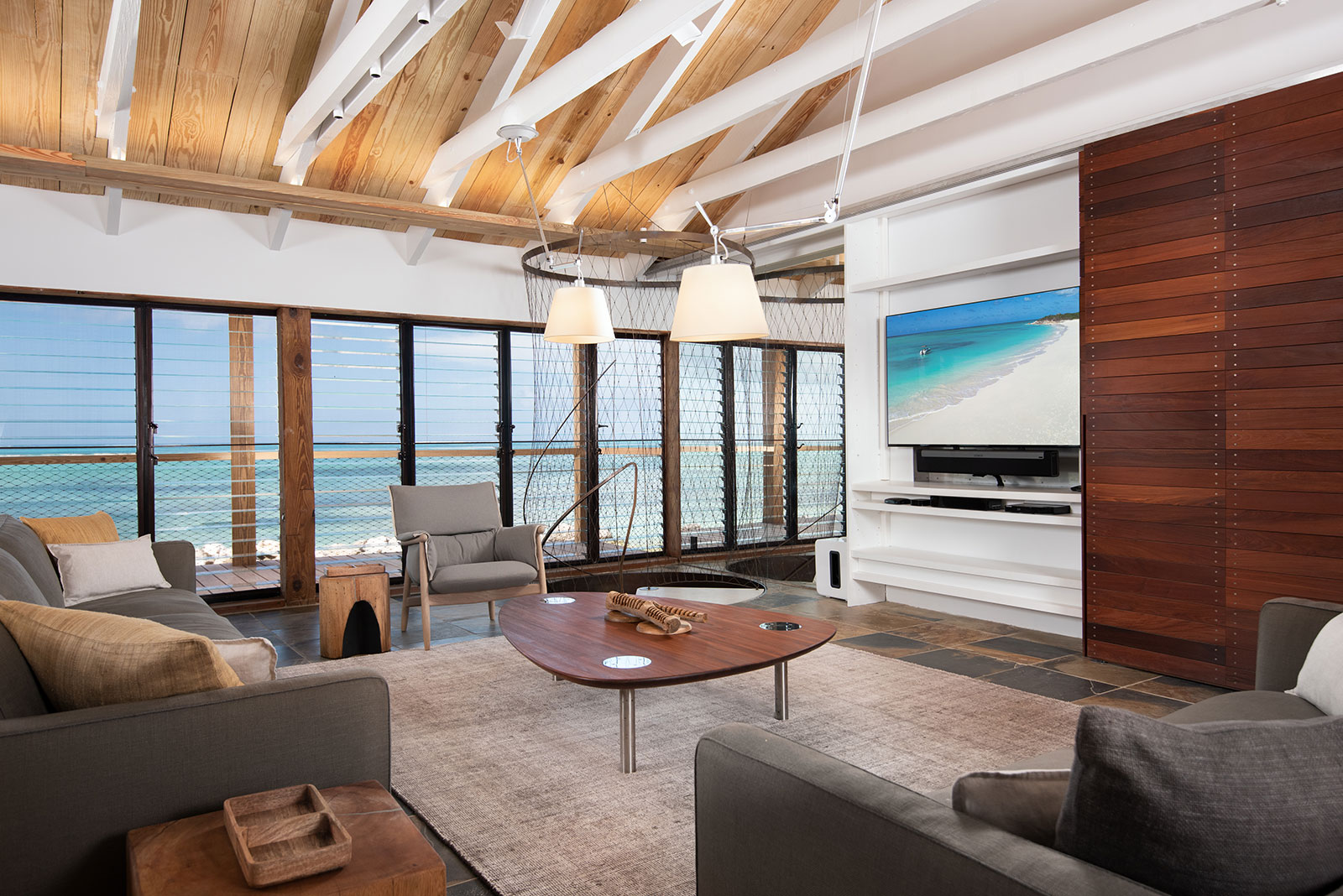 Maya_Luxe_Turks_and_Caicos_Luxury_Villas_Experiences_Silver_Sands_12