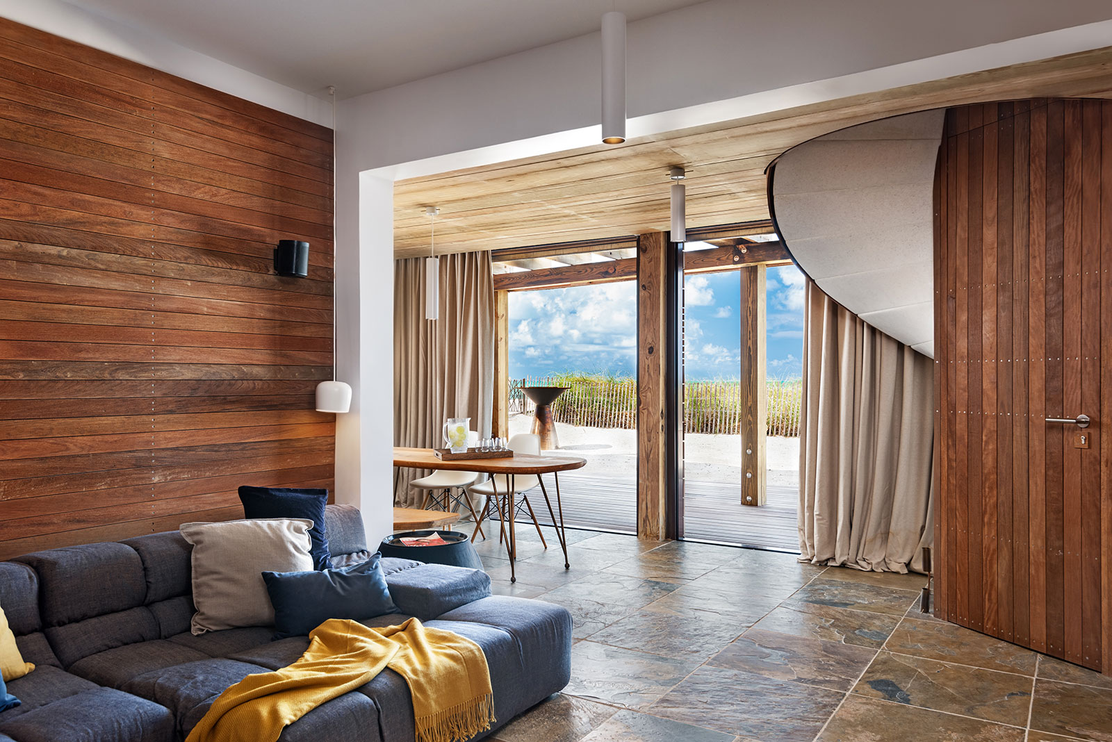 Maya_Luxe_Turks_and_Caicos_Luxury_Villas_Experiences_Silver_Sands_13