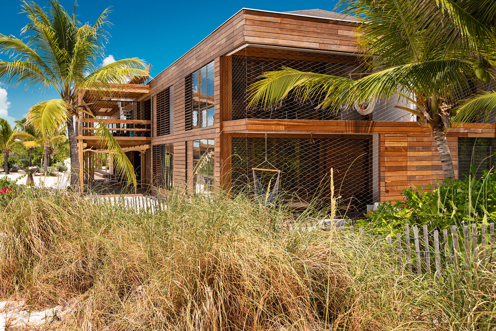 Maya_Luxe_Turks_and_Caicos_Luxury_Villas_Experiences_Silver_Sands_31