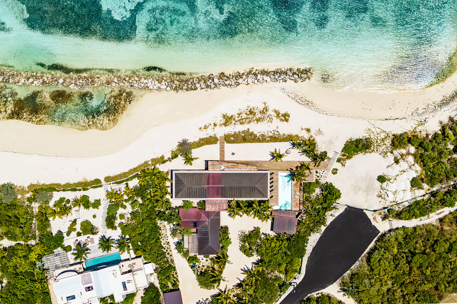 Maya_Luxe_Turks_and_Caicos_Luxury_Villas_Experiences_Silver_Sands_37
