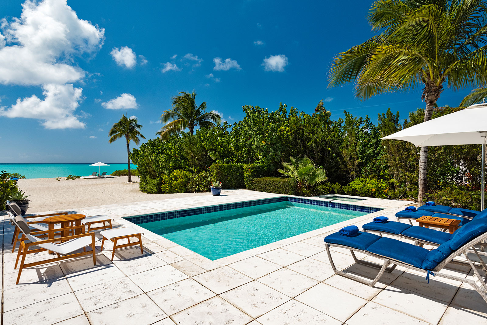 Maya_Luxe_Turks_and_Caicos_Luxury_Villas_Experiences_The_Beach_House_13