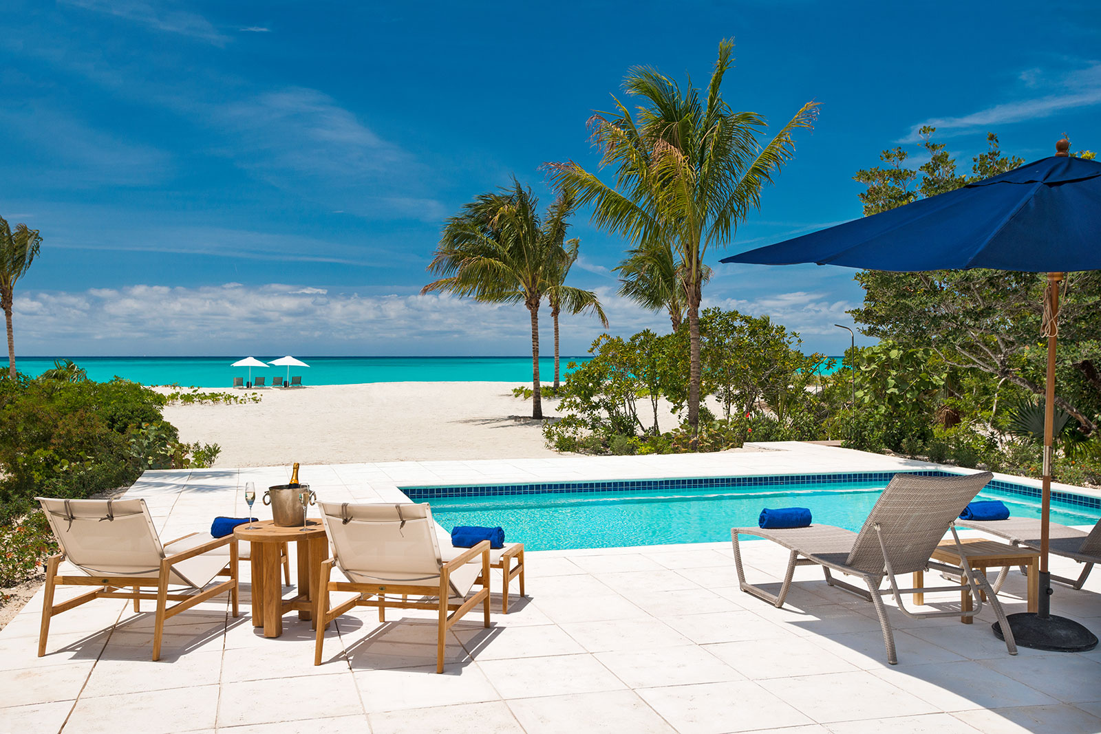 Maya_Luxe_Turks_and_Caicos_Luxury_Villas_Experiences_The_Beach_House_16