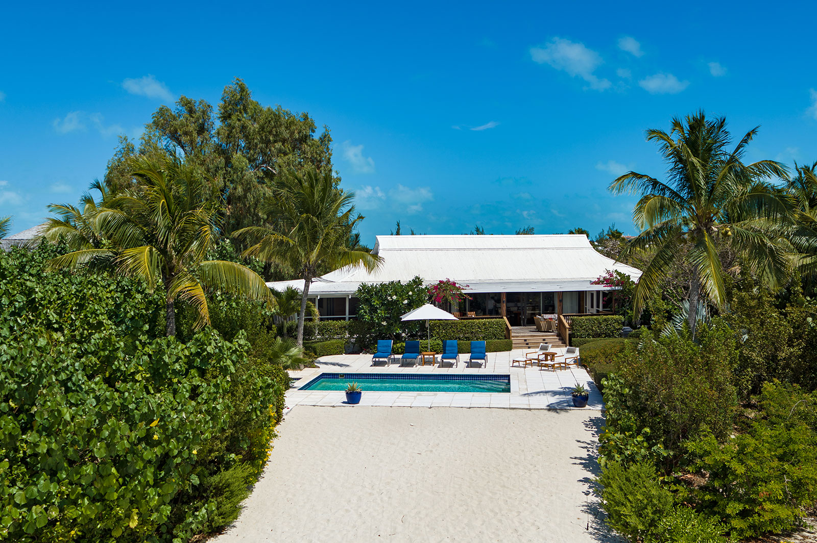 Maya_Luxe_Turks_and_Caicos_Luxury_Villas_Experiences_The_Beach_House_18.2