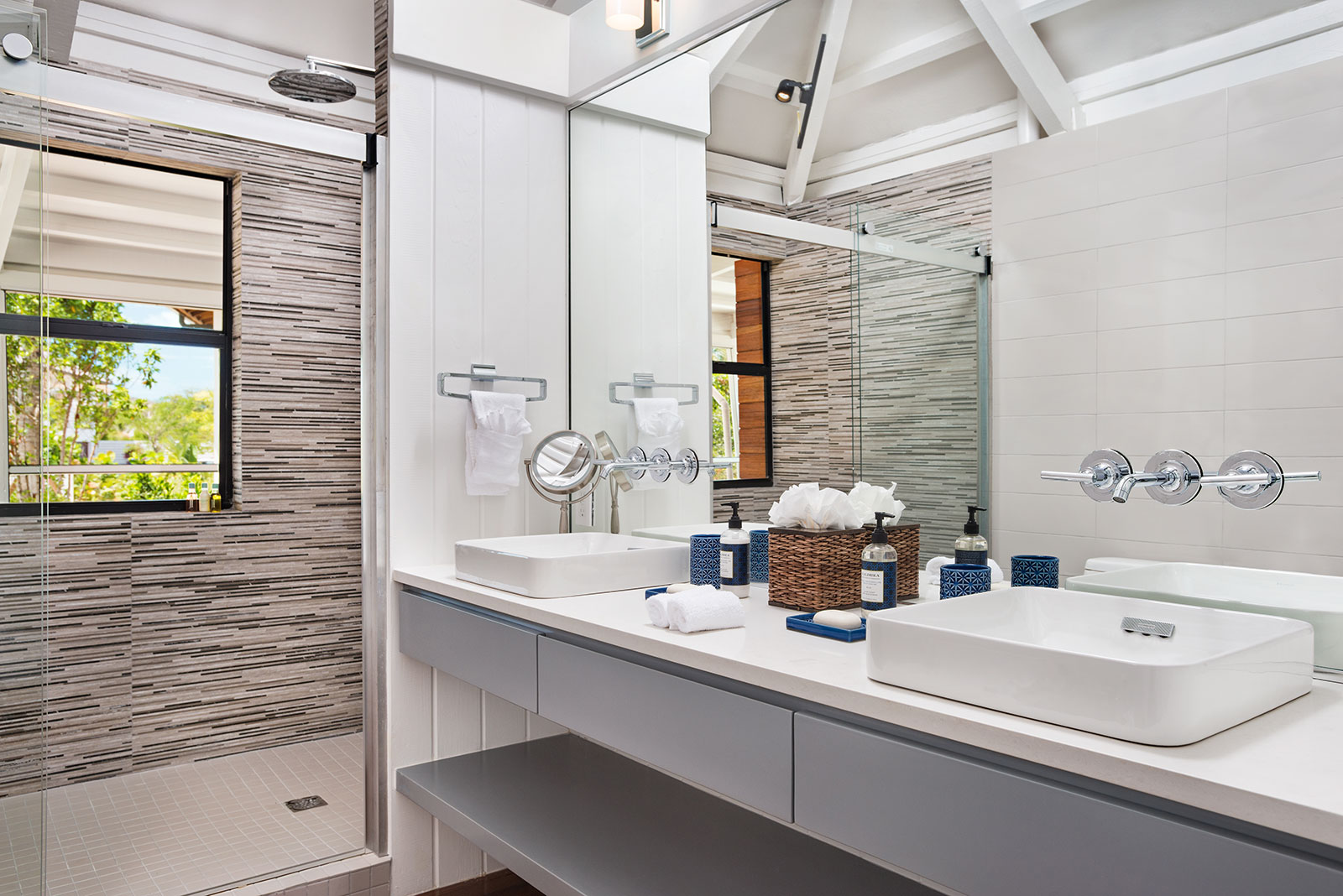Maya_Luxe_Turks_and_Caicos_Luxury_Villas_Experiences_The_Beach_House_25