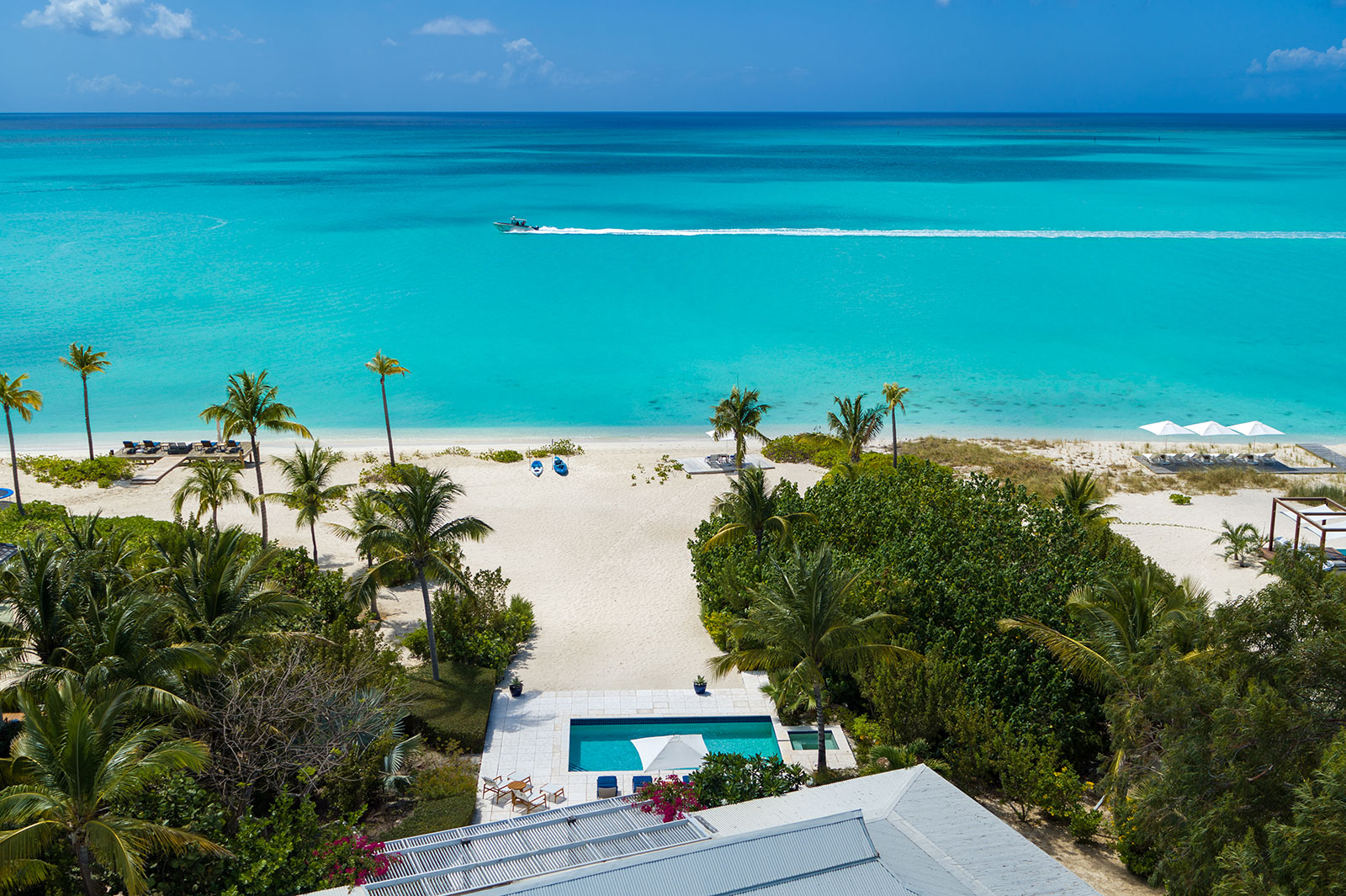 Maya_Luxe_Turks_and_Caicos_Luxury_Villas_Experiences_The_Beach_House_31