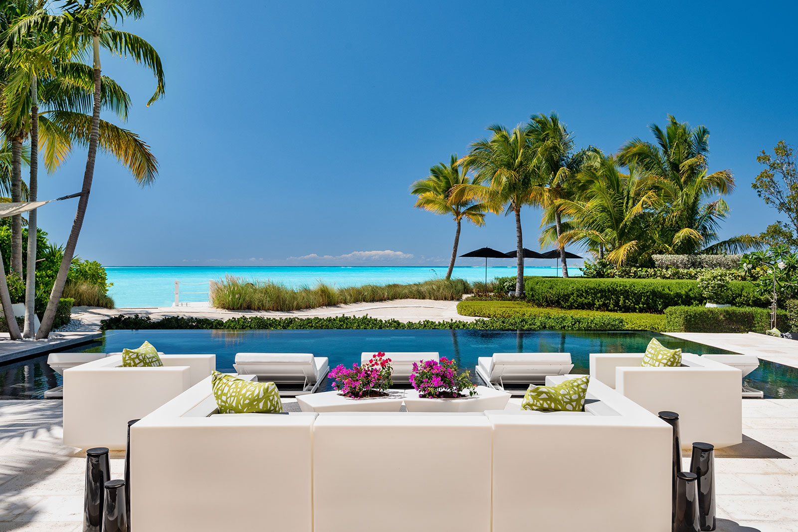 Maya_Luxe_Turks_and_Caicos_Luxury_Villas_Experiences_Villa_Awa_4