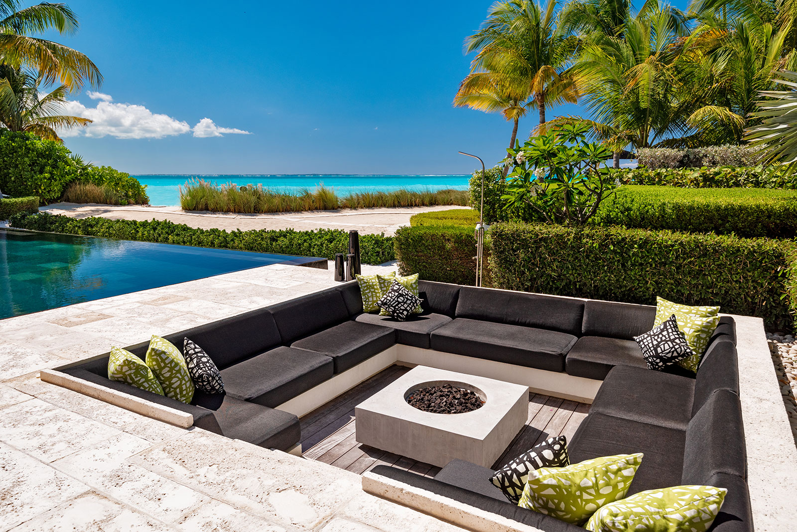 Maya_Luxe_Turks_and_Caicos_Luxury_Villas_Experiences_Villa_Awa_5