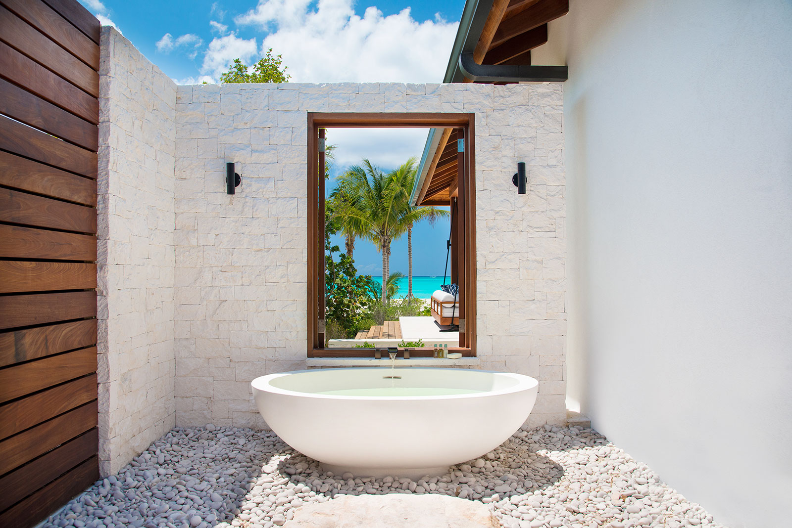 Maya_Luxe_Turks_and_Caicos_Luxury_Villas_Experiences__Hawksbill_19.2