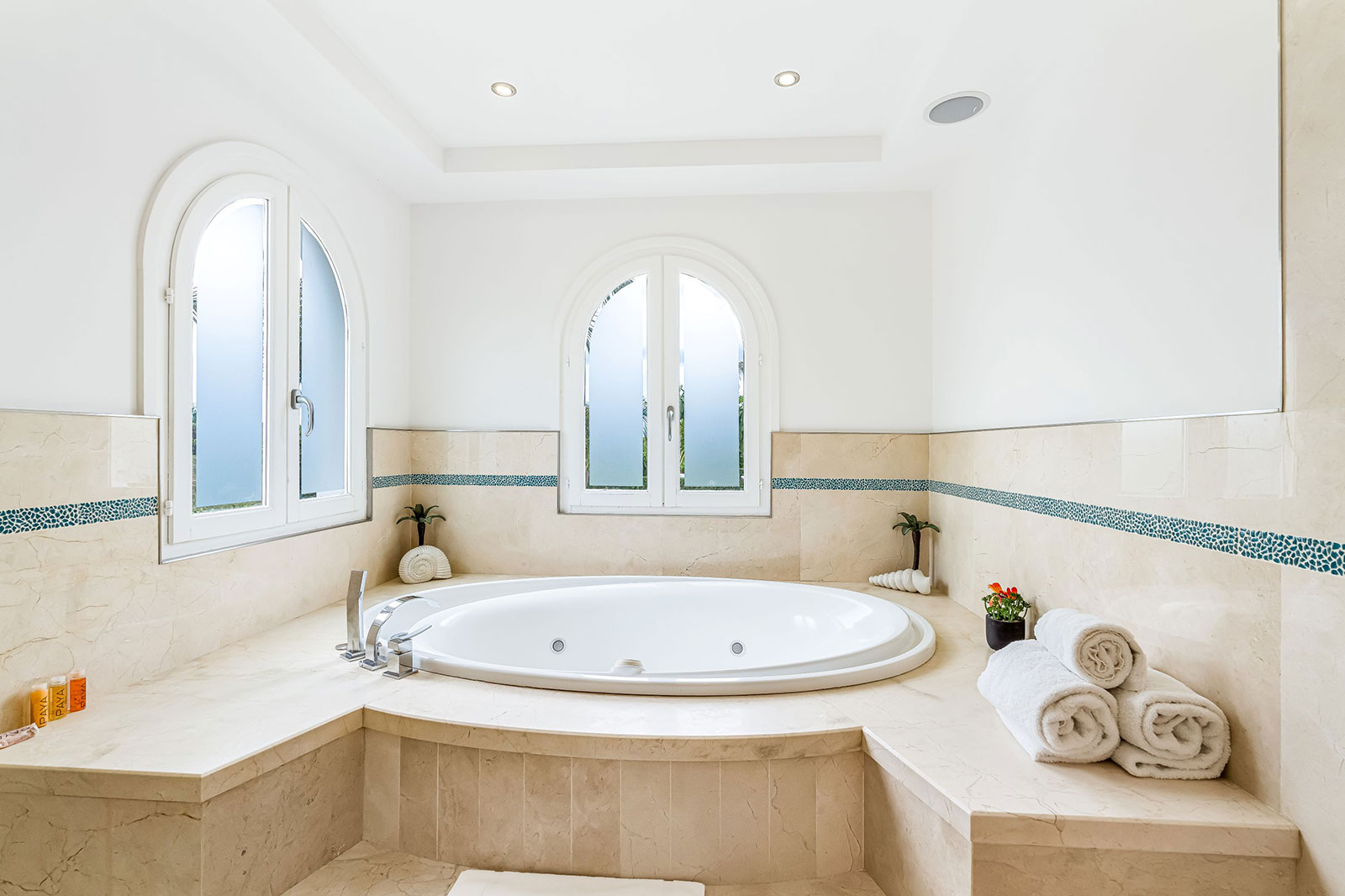 Maya_Luxe_Luxury_Villas_Experiences_St_Martin_VIlla_Sandyline_Copy-of-102