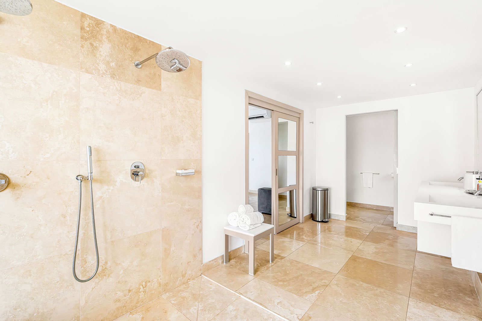 Maya_Luxe_Luxury_Villas_Experiences_St_Martin_VIlla_Sandyline_Copy-of-109