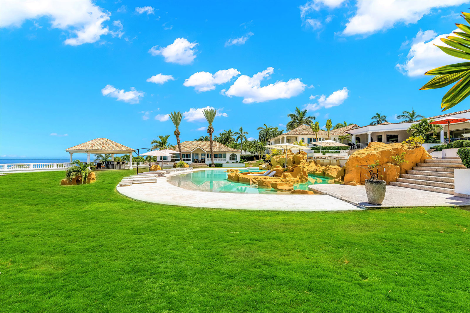 Maya_Luxe_Luxury_Villas_Experiences_St_Martin_VIlla_Sandyline_Copy-of-32
