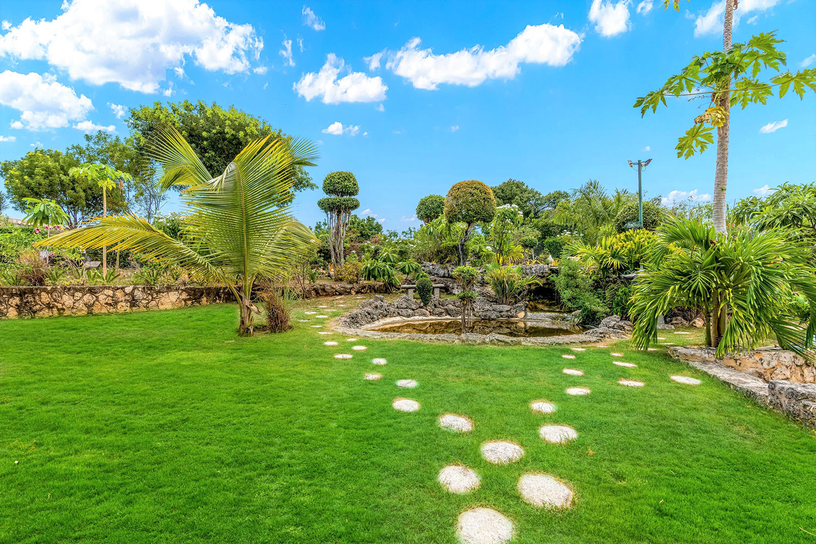 Maya_Luxe_Luxury_Villas_Experiences_St_Martin_VIlla_Sandyline_Copy-of-37