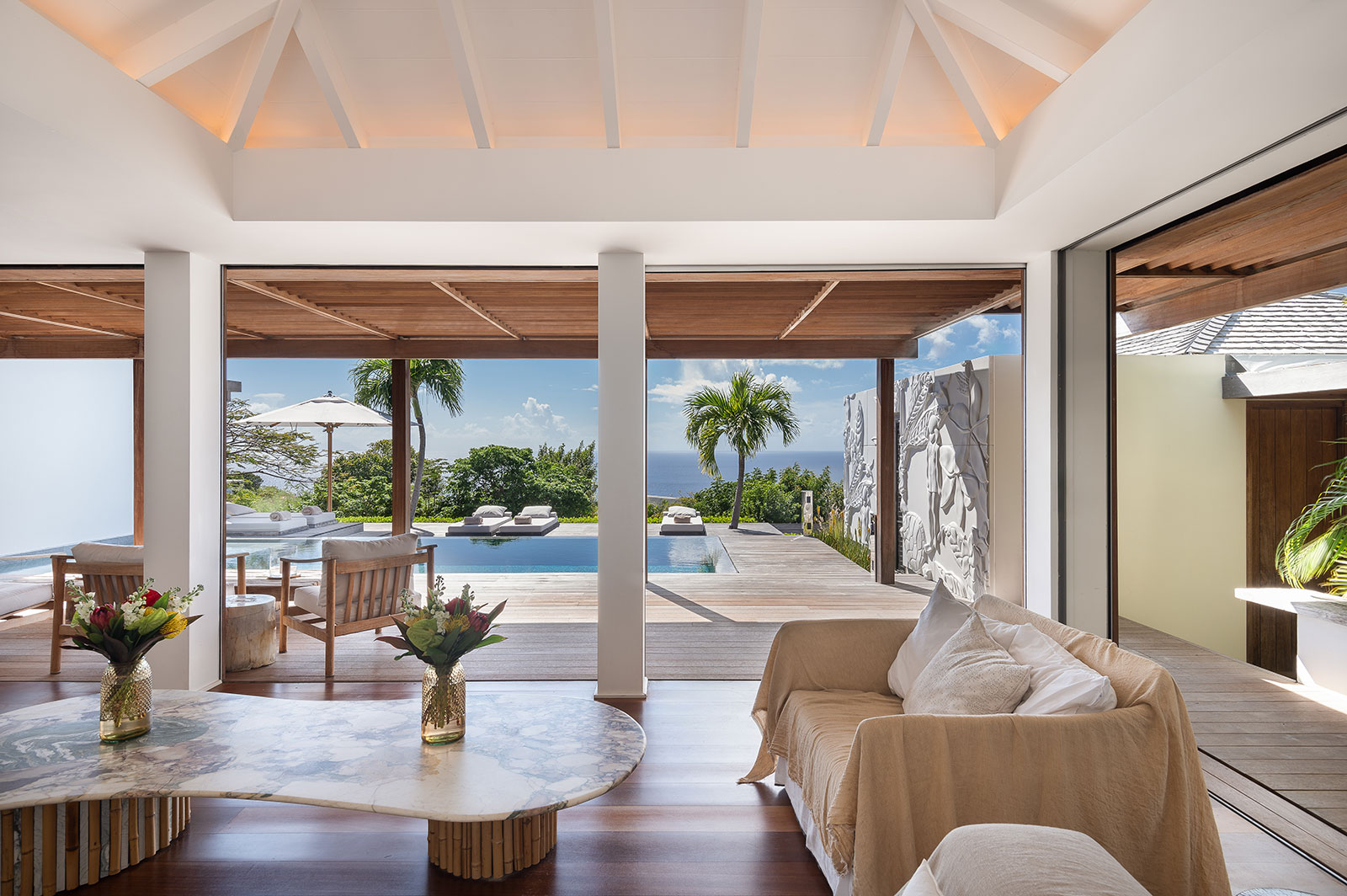 Maya_Luxe_Luxury_Villas_Experiences_St_Barths_Floating_garden_11