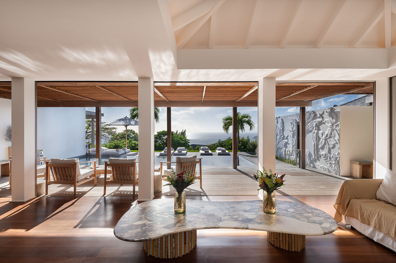 Maya_Luxe_Luxury_Villas_Experiences_St_Barths_Floating_garden_13