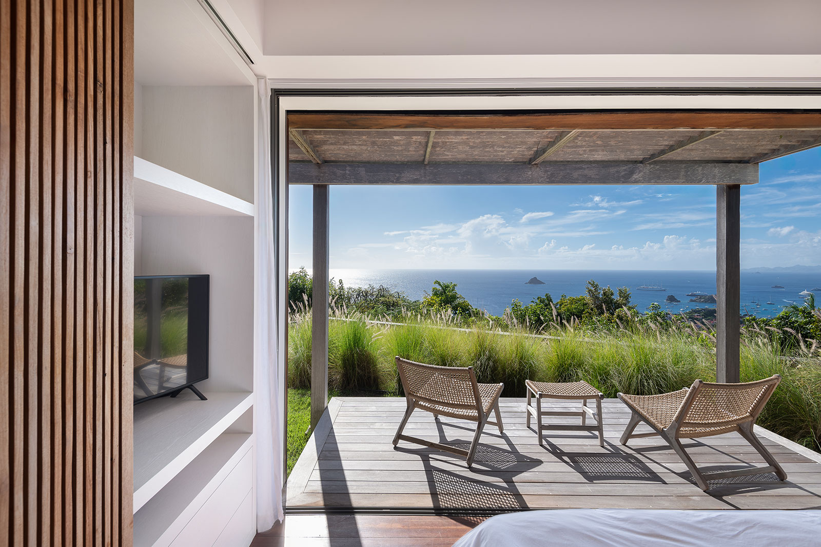 Maya_Luxe_Luxury_Villas_Experiences_St_Barths_Floating_garden_28