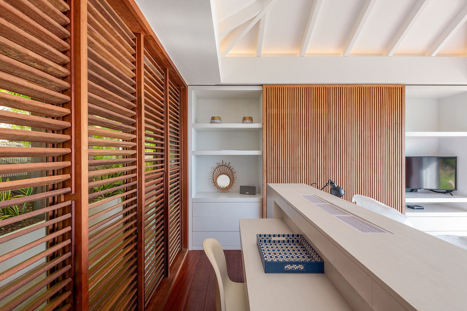Maya_Luxe_Luxury_Villas_Experiences_St_Barths_Floating_garden_32
