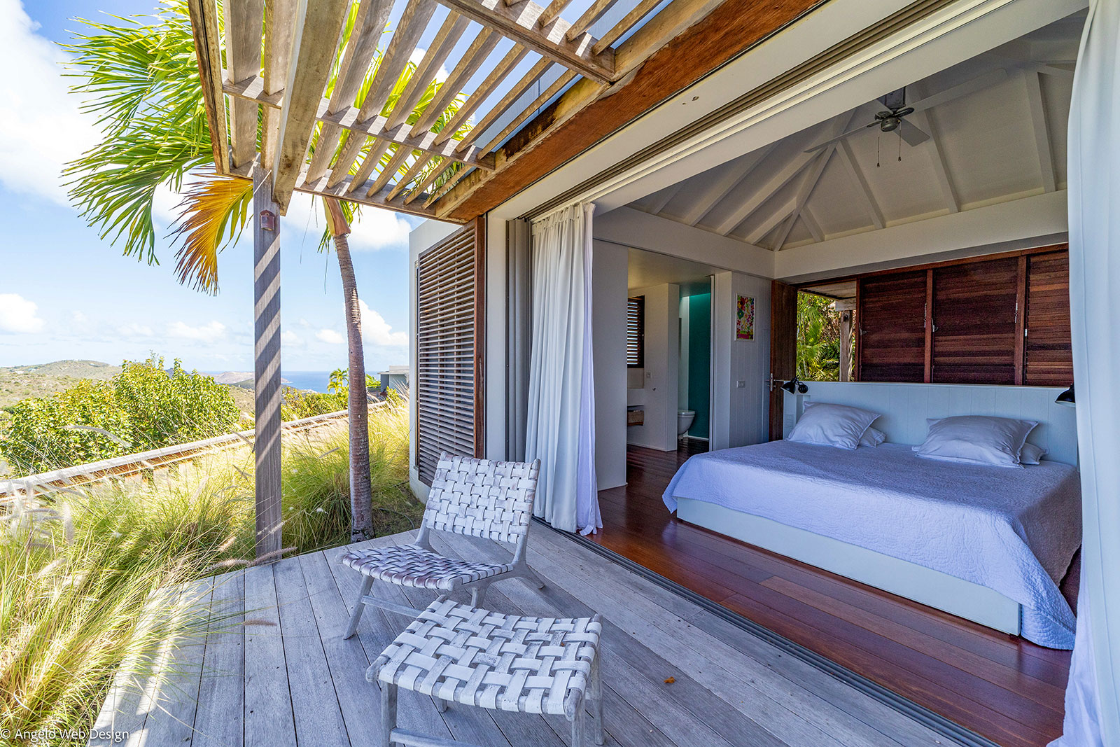 Maya_Luxe_Luxury_Villas_Experiences_St_Barths_Floating_garden_35