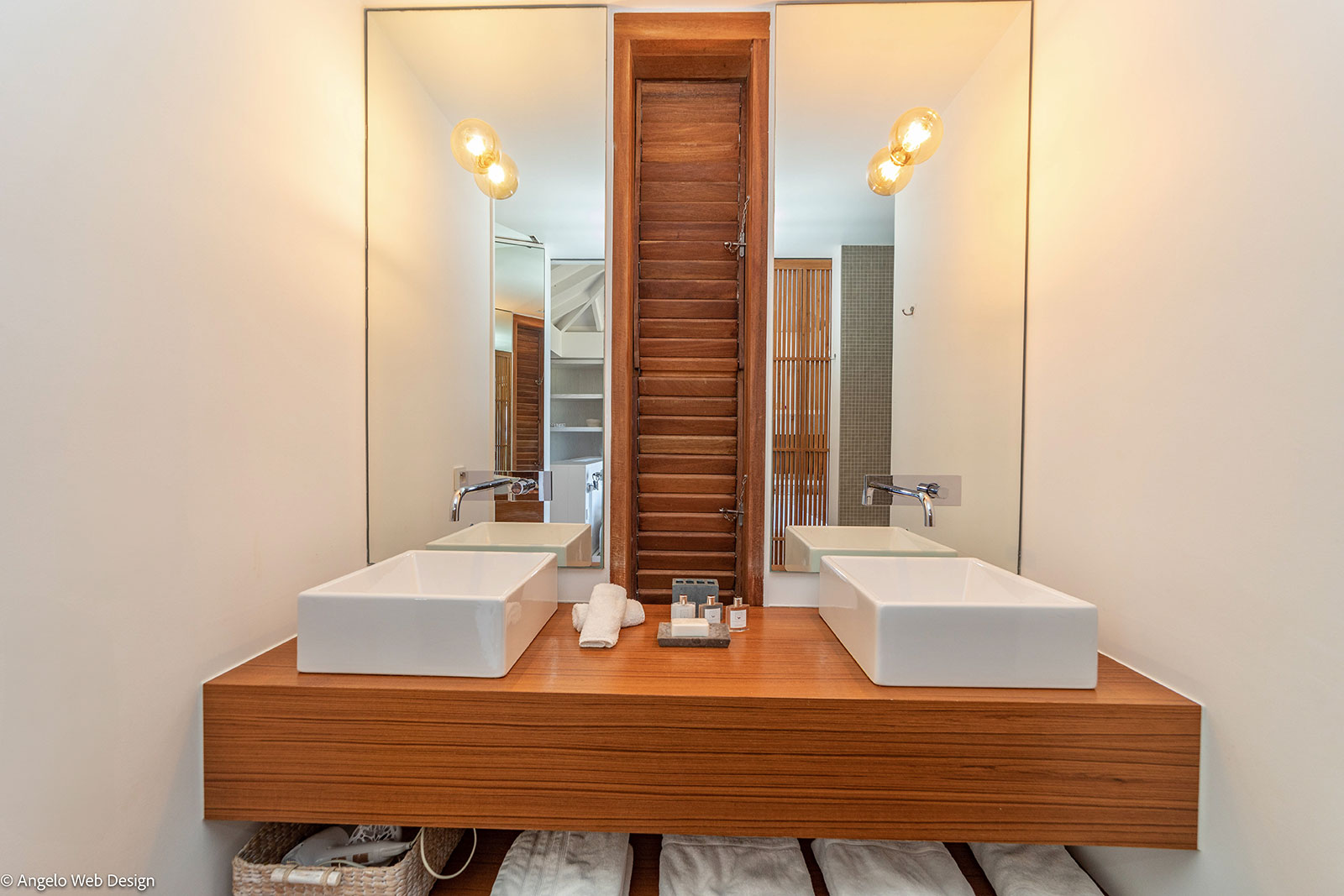 Maya_Luxe_Luxury_Villas_Experiences_St_Barths_Floating_garden_41