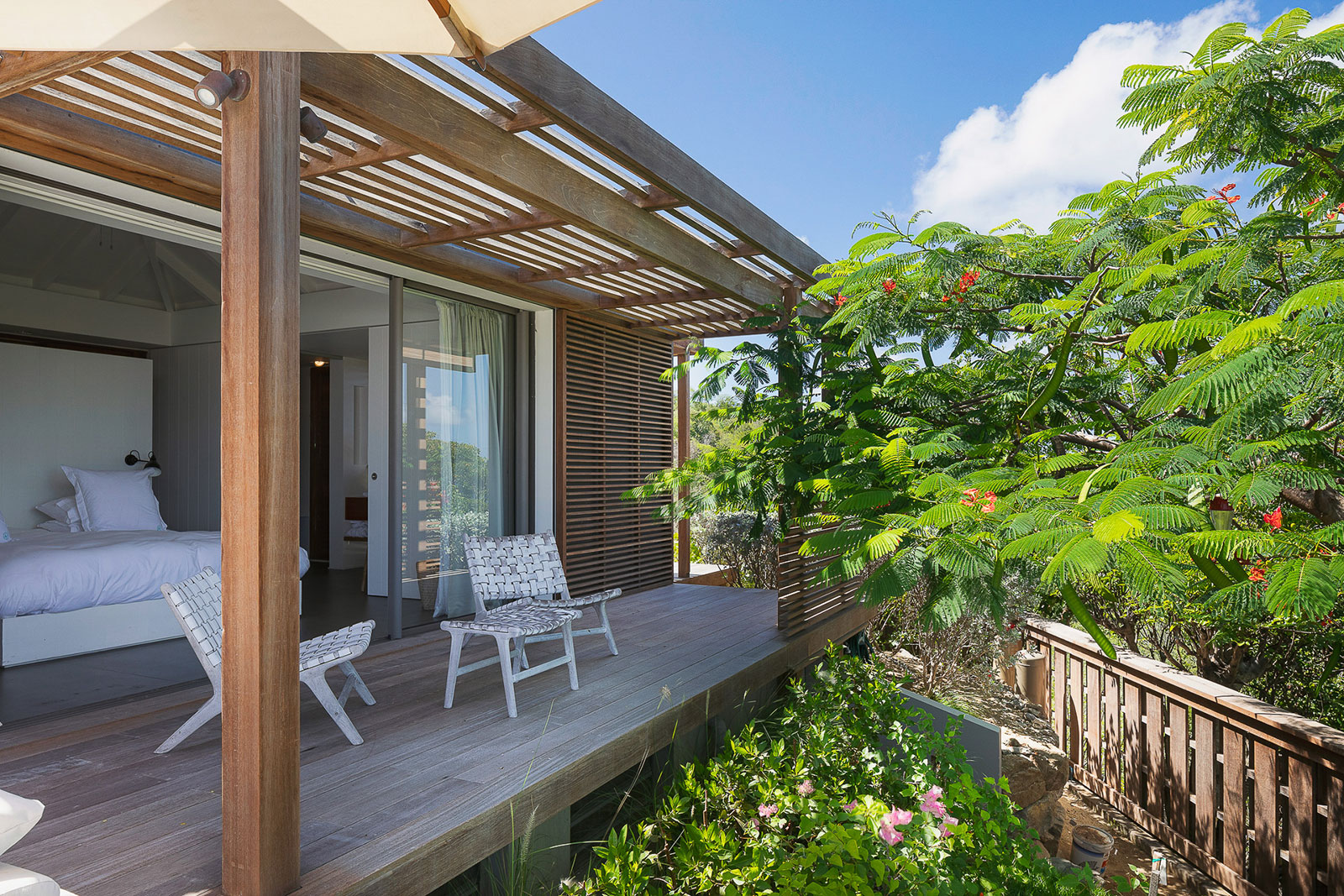 Maya_Luxe_Luxury_Villas_Experiences_St_Barths_Floating_garden_53