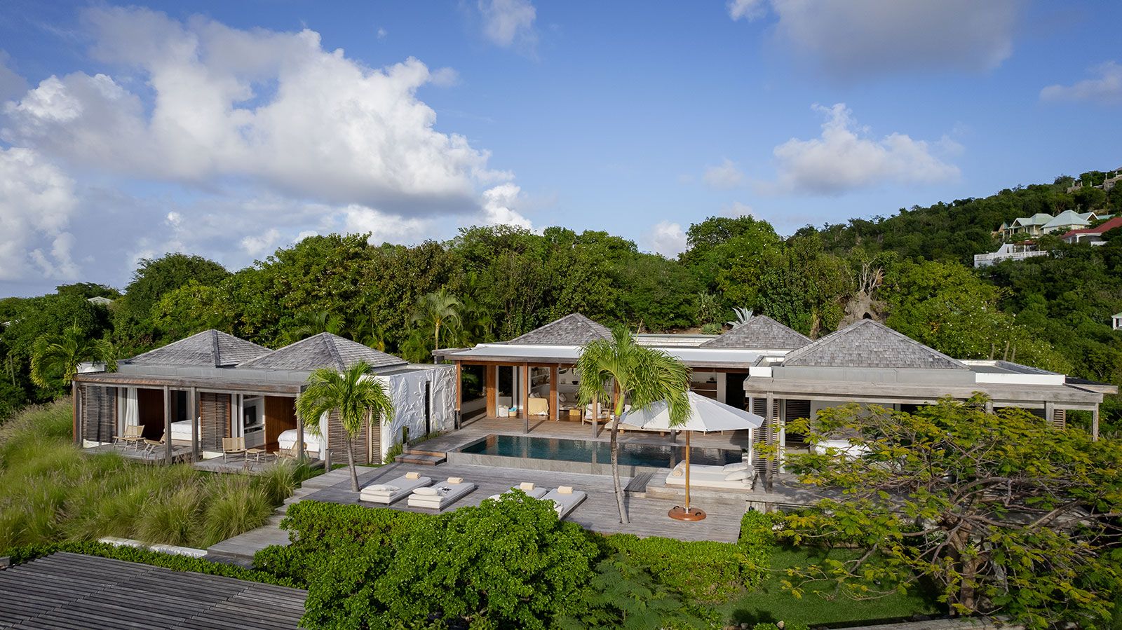 Maya_Luxe_Luxury_Villas_Experiences_St_Barths_Floating_garden_55
