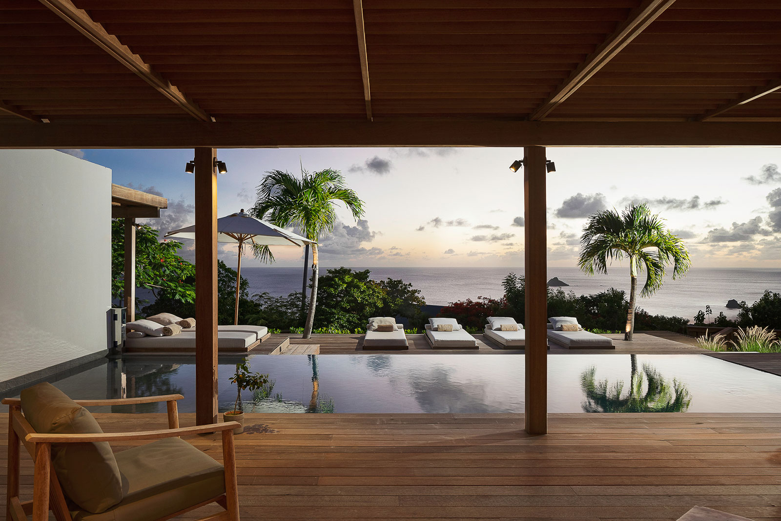 Maya_Luxe_Luxury_Villas_Experiences_St_Barths_Floating_garden_57