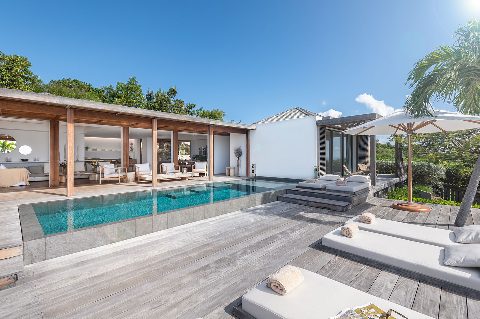 Maya_Luxe_Luxury_Villas_Experiences_St_Barths_Floating_garden_6