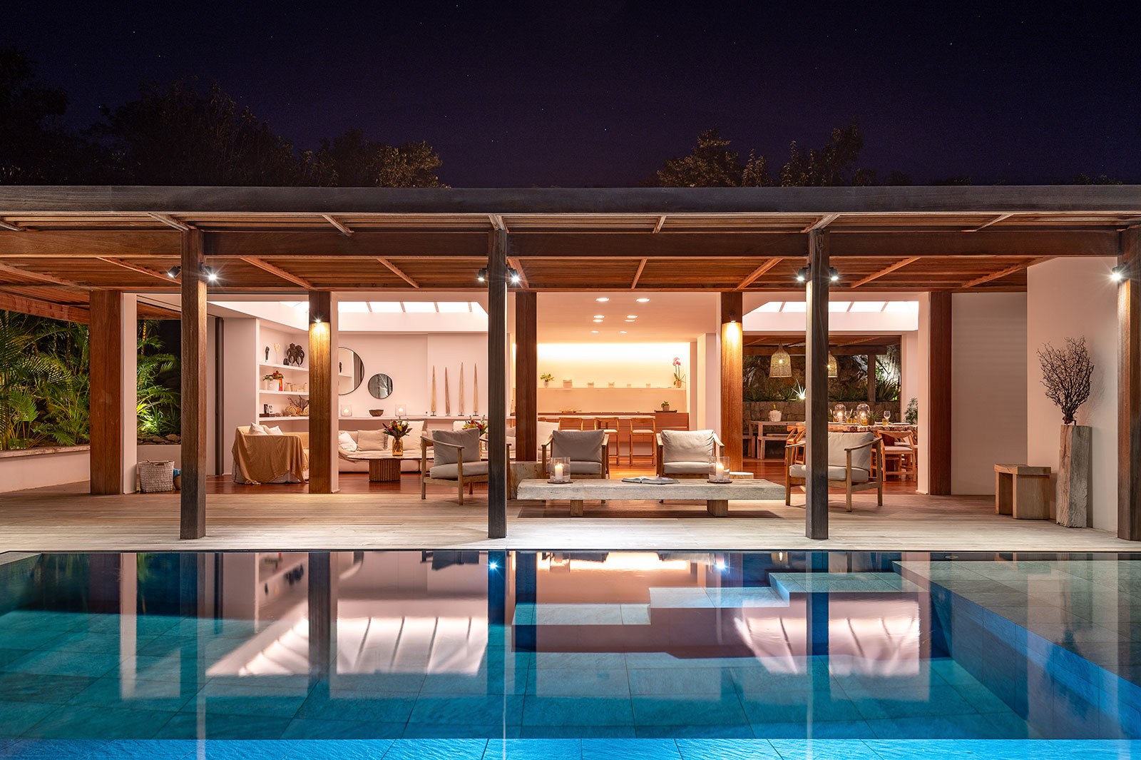 Maya_Luxe_Luxury_Villas_Experiences_St_Barths_Floating_garden_61