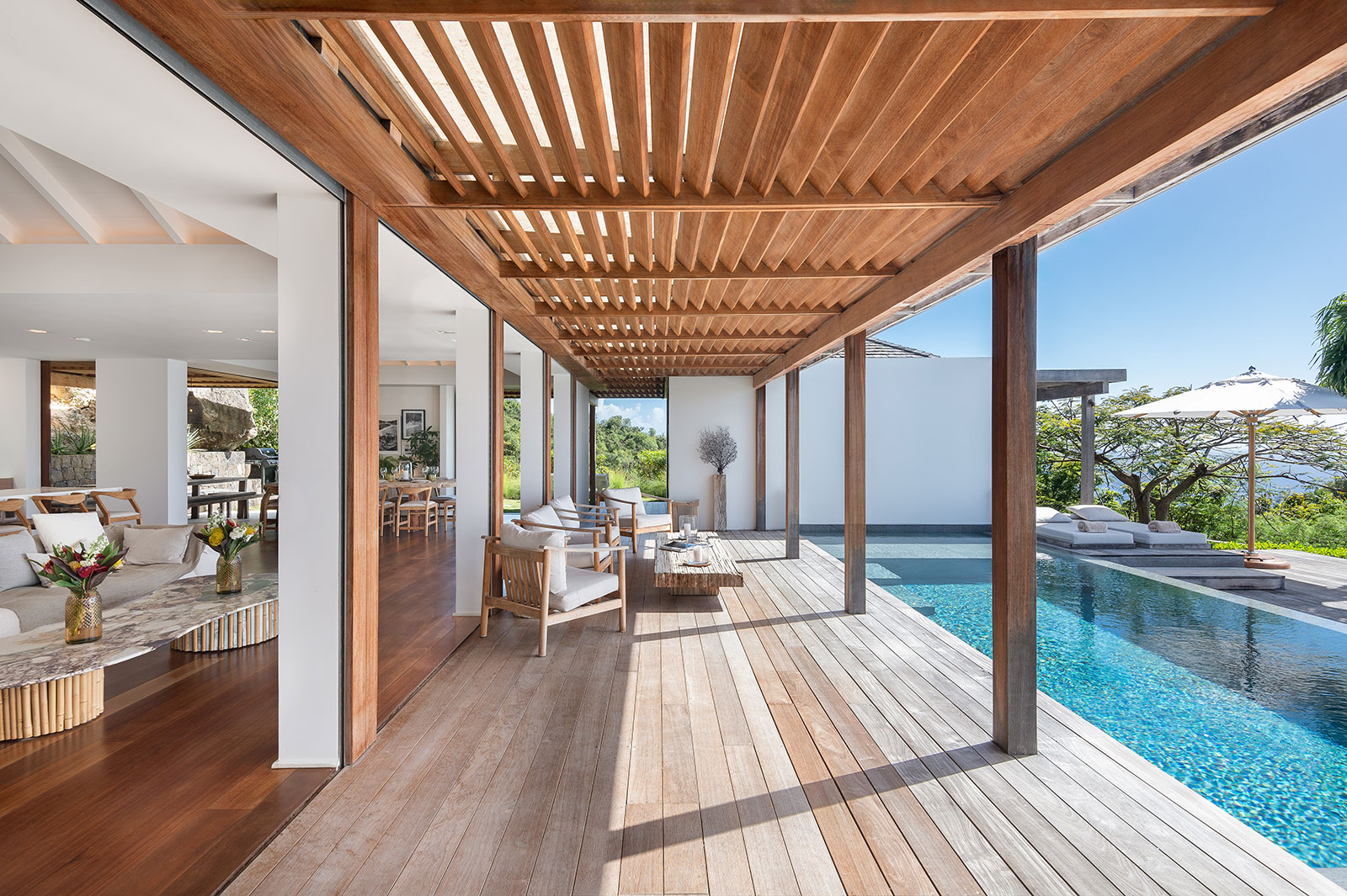 Maya_Luxe_Luxury_Villas_Experiences_St_Barths_Floating_garden_8
