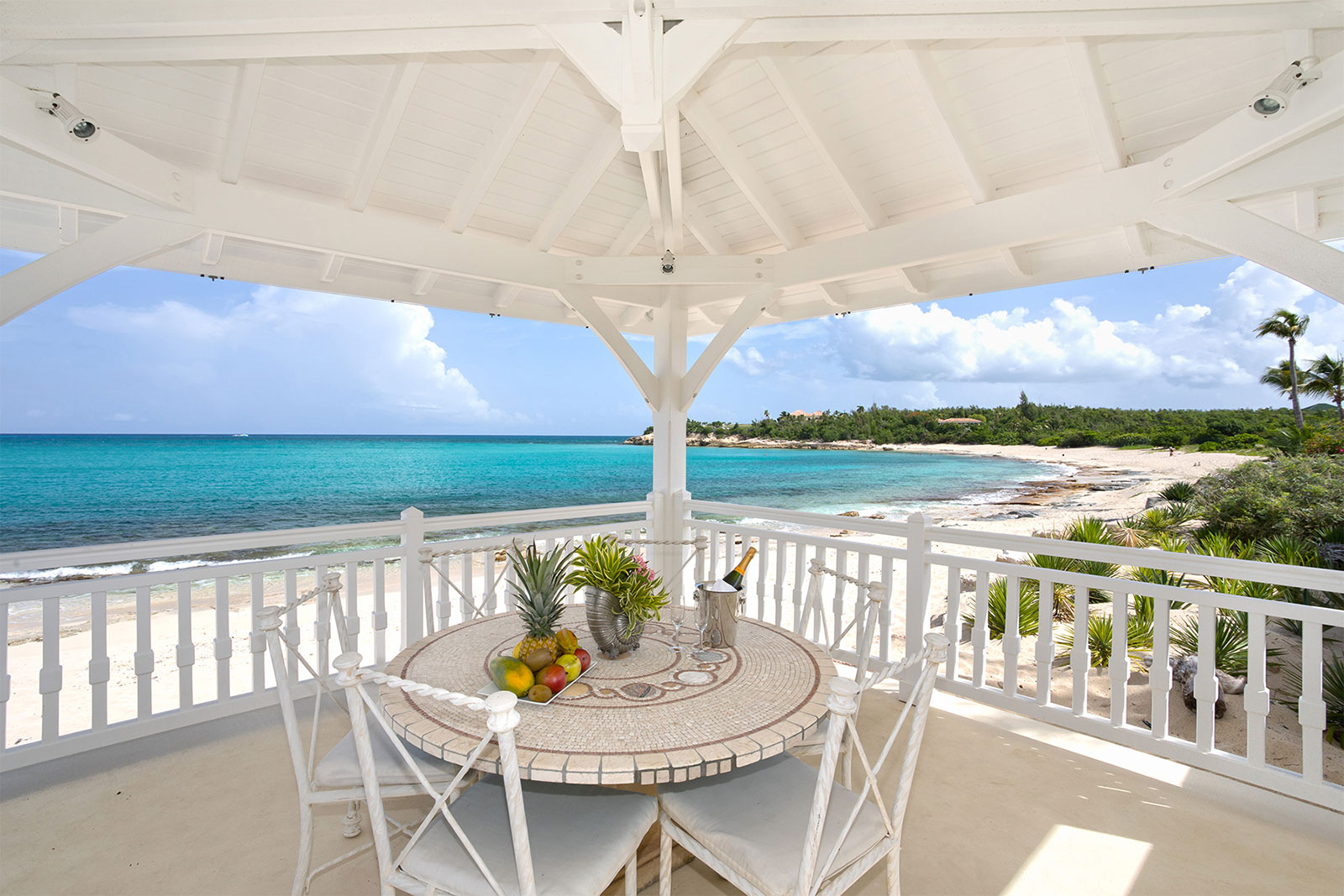 Maya_Luxe_Luxury_Villas_Experiences_St_Martin_Chateau_des_Palmiers_10