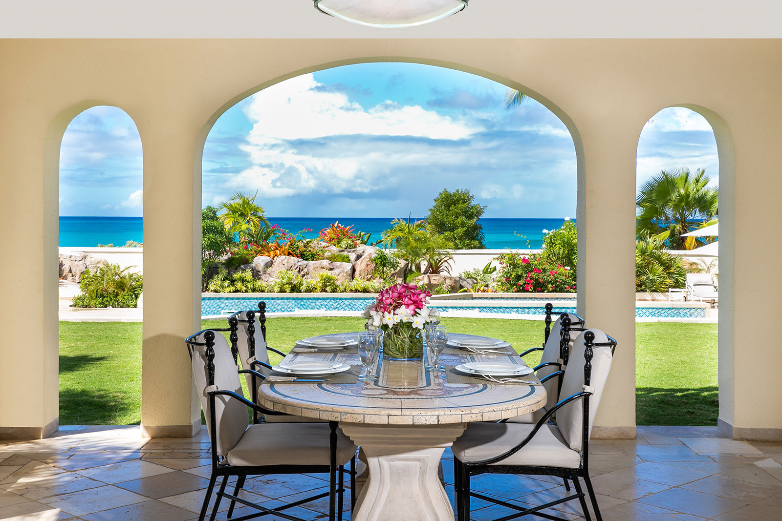 Maya_Luxe_Luxury_Villas_Experiences_St_Martin_Chateau_des_Palmiers_11